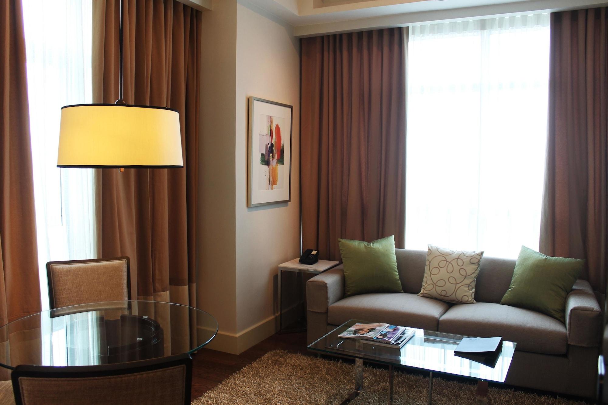 Aruga Apartments By Rockwell Makati Makati City Exterior photo